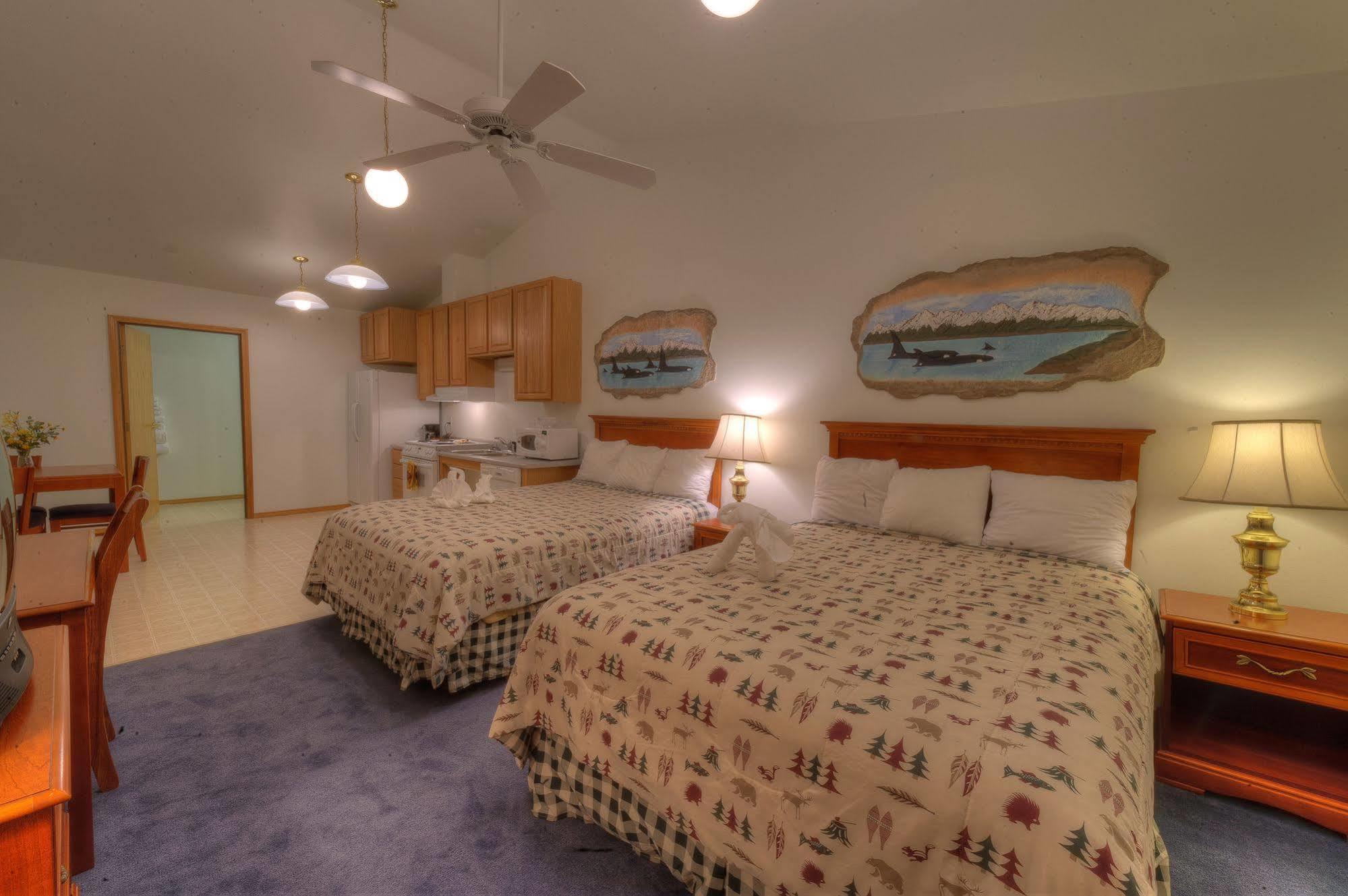 Frontier Suites Hotel In จูโน ภายนอก รูปภาพ
